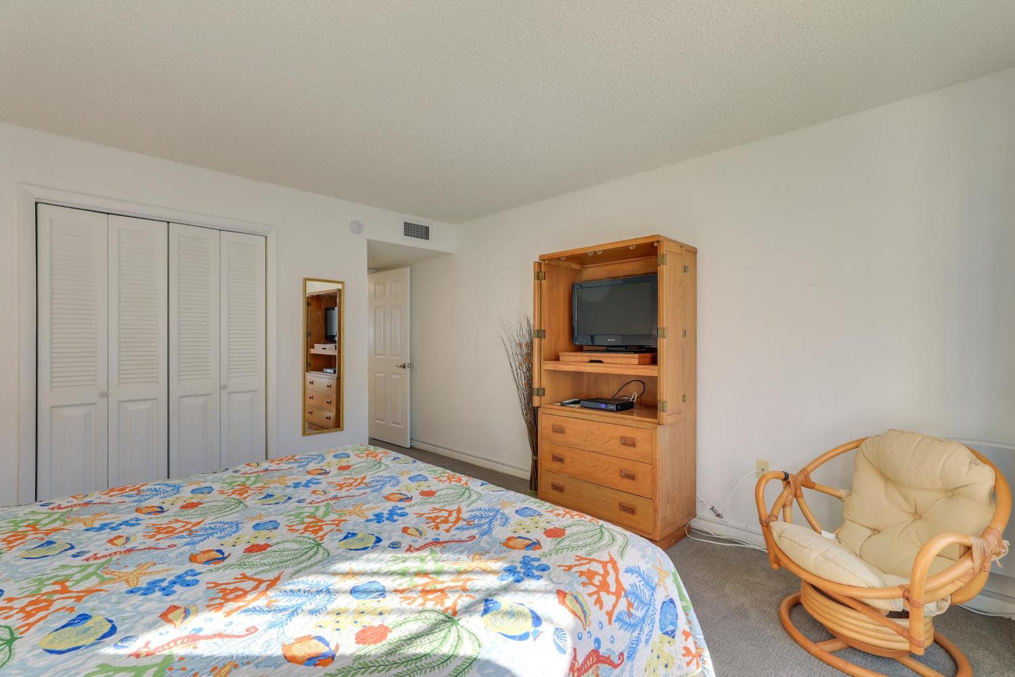 Central Cocoa Beach Condo With View, Steps To Beach! 외부 사진