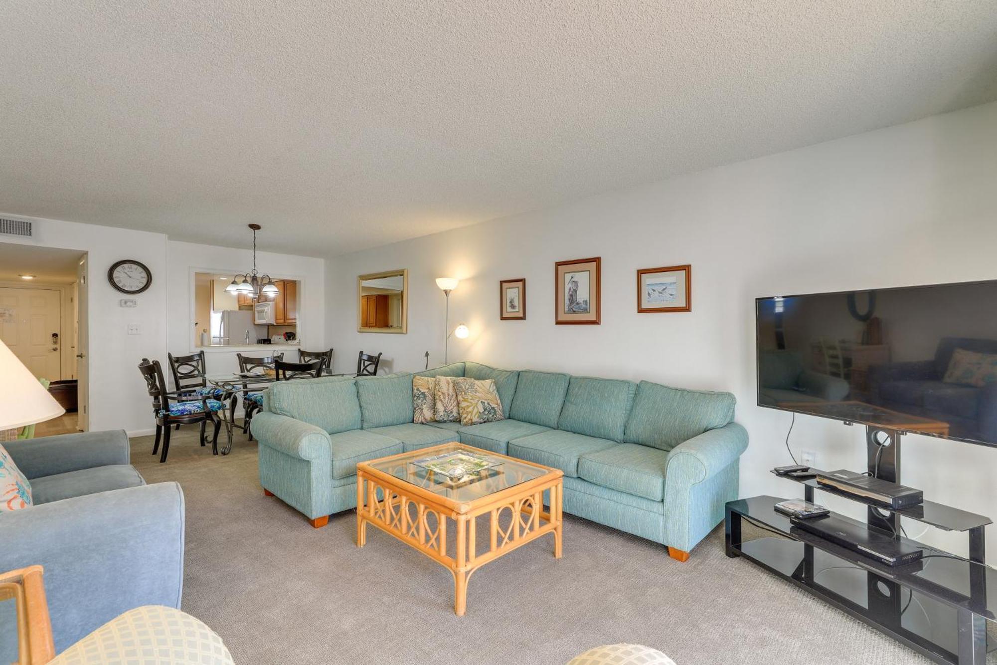Central Cocoa Beach Condo With View, Steps To Beach! 외부 사진